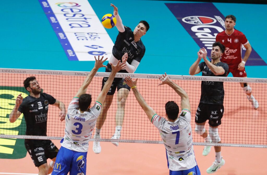 Emma VIllas VS Gruppo Consoli Siena